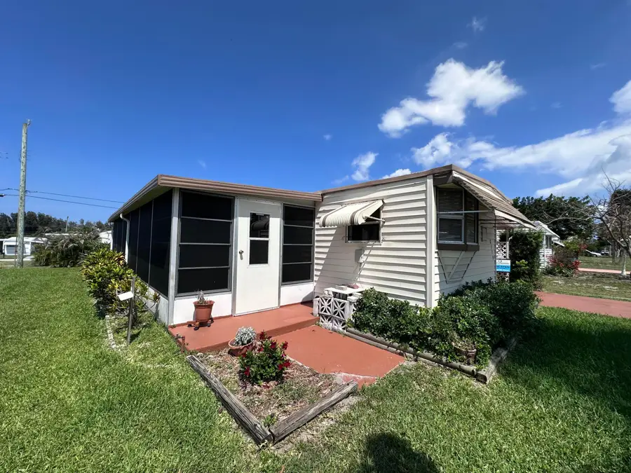 8379 SE Eagle Avenue, Hobe Sound, FL 33455 - #2