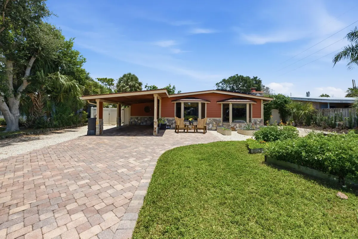 1055 S Brevard Avenue, Cocoa Beach, FL 32931 - #1