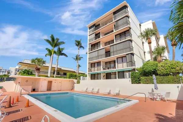 225 Beach Road #204, Tequesta, FL 33469