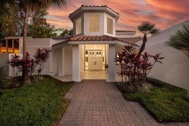 1084 Seagull Park Road S, West Palm Beach, FL 33411 - #2