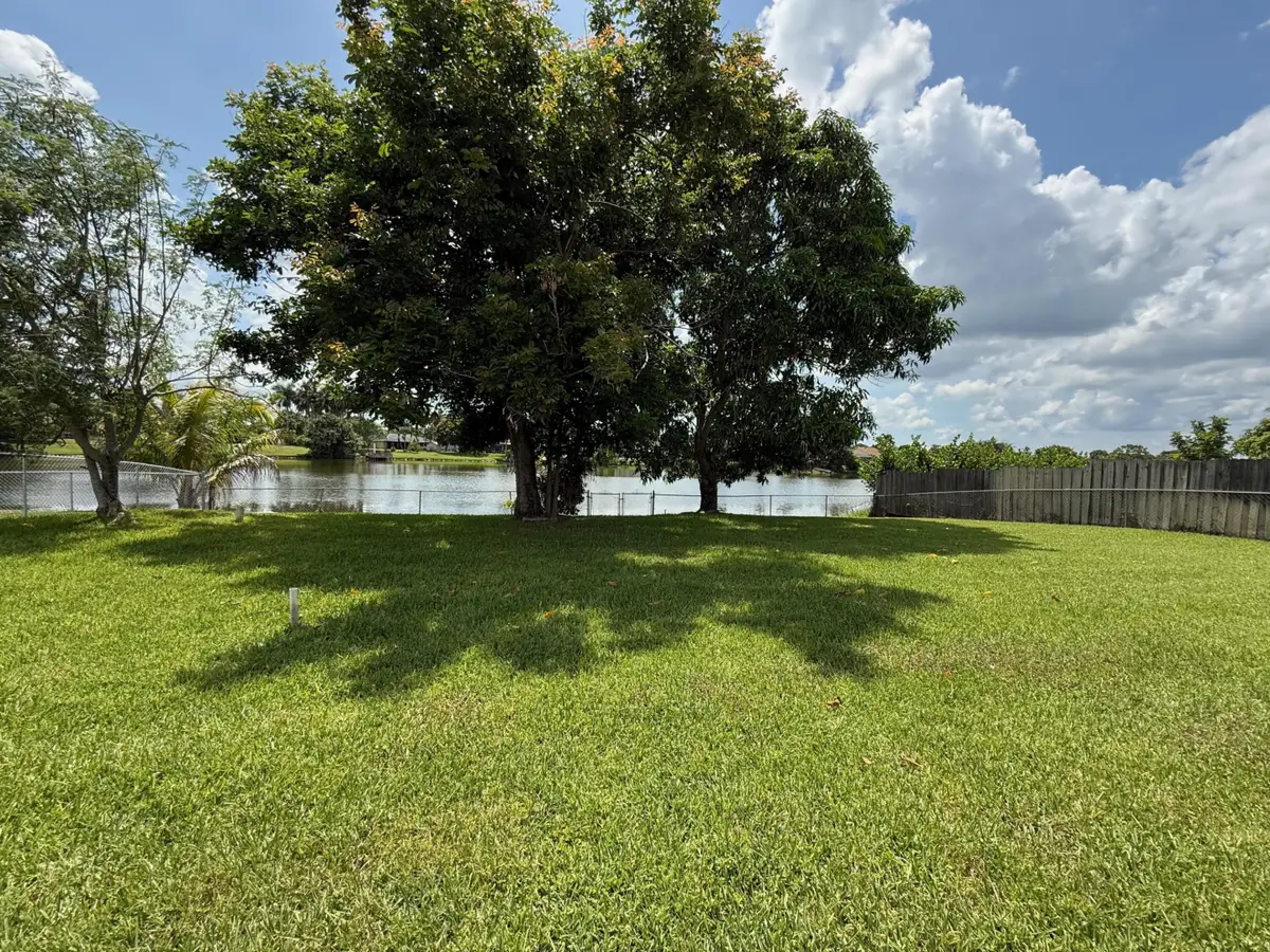 264 Las Palmas Street, Royal Palm Beach, FL 33411 - #1