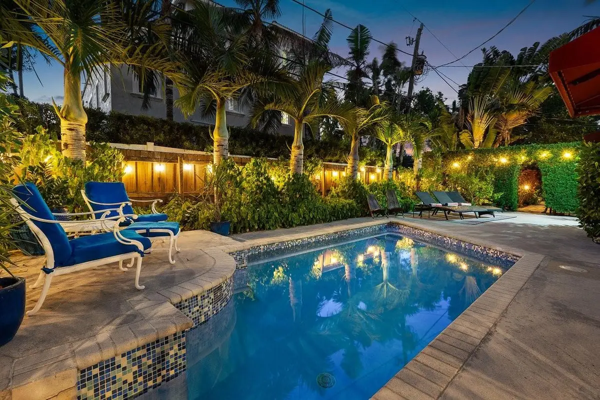615 & 617 NE 9th Avenue, Fort Lauderdale, FL 33304 - #1
