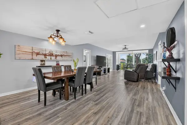 3960 Oaks Clubhouse #110, Pompano Beach, FL 33069