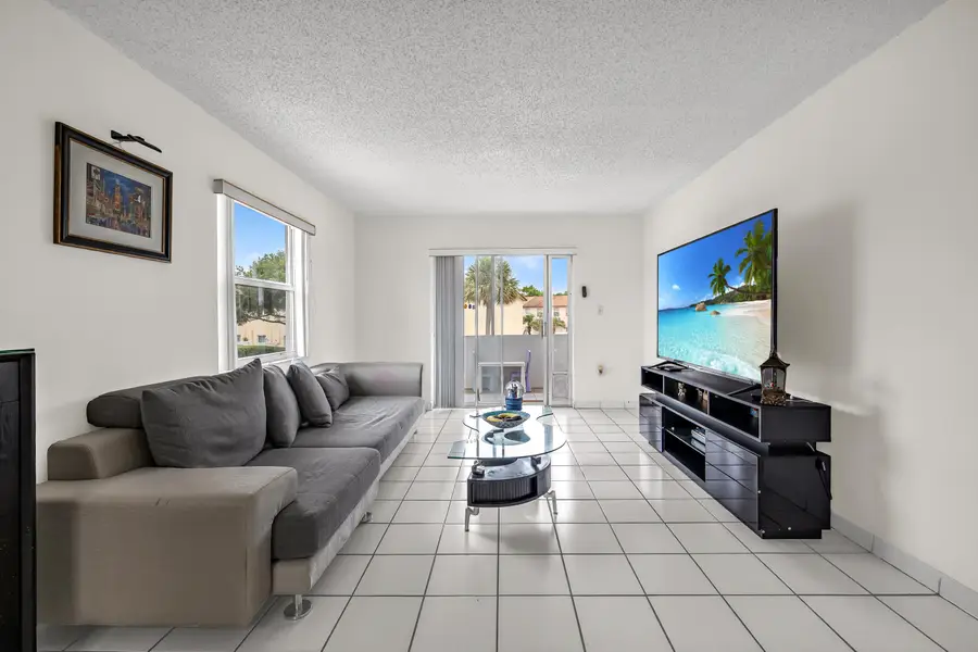 6507 Winfield Boulevard #211ac, Margate, FL 33063 - #3