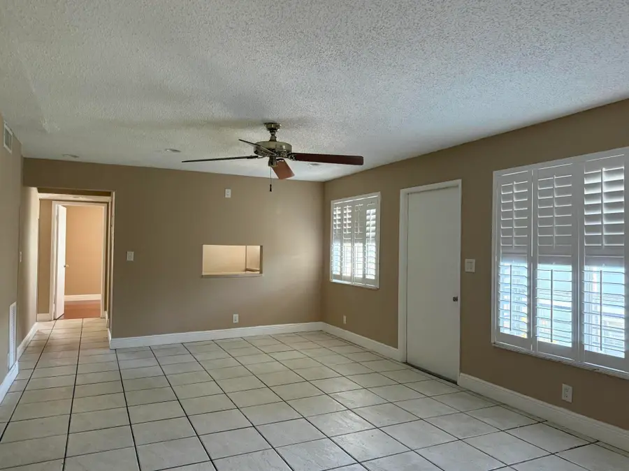 320 SE 10th Avenue #C, Pompano Beach, FL 33060 - #3