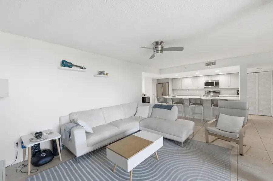1915 Lavers Circle #E508, Delray Beach, FL 33444 - #3