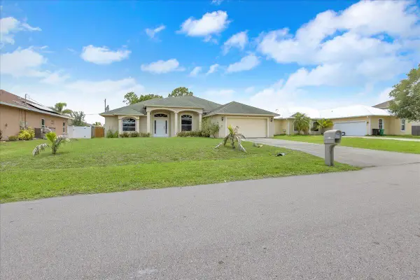 1250 SW Patricia Avenue, Port St Lucie, FL 34953