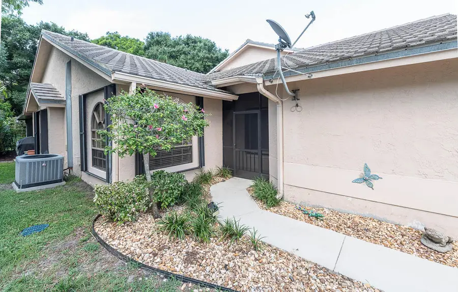 10860 Stafford Circle N, Boynton Beach, FL 33436 - #3