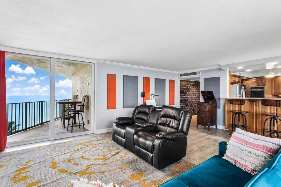 5420 N Ocean Drive, West Palm Beach, FL 33404 - #2
