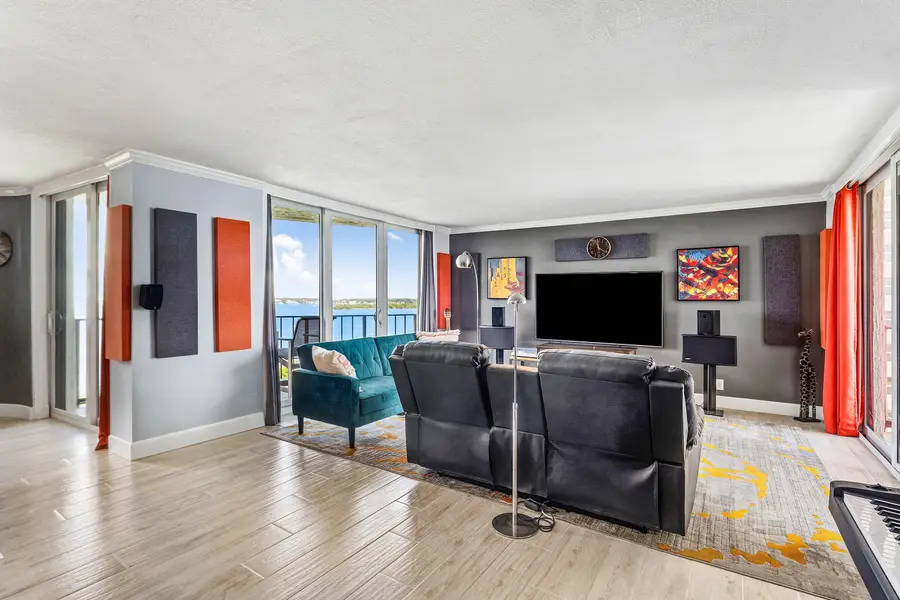 5420 N Ocean Drive, West Palm Beach, FL 33404 - #3