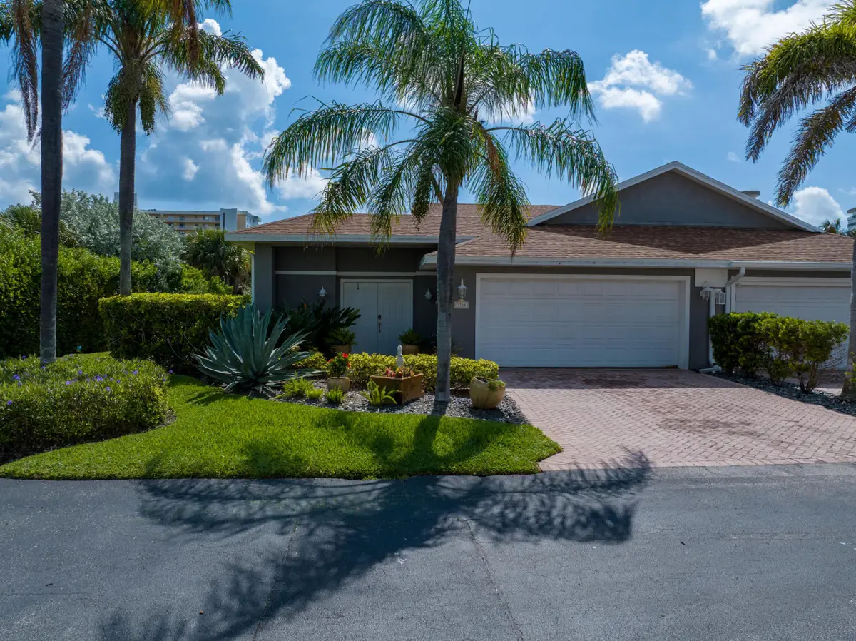 3268 Lakeshore Drive, Hutchinson Island, FL 34949 - #1