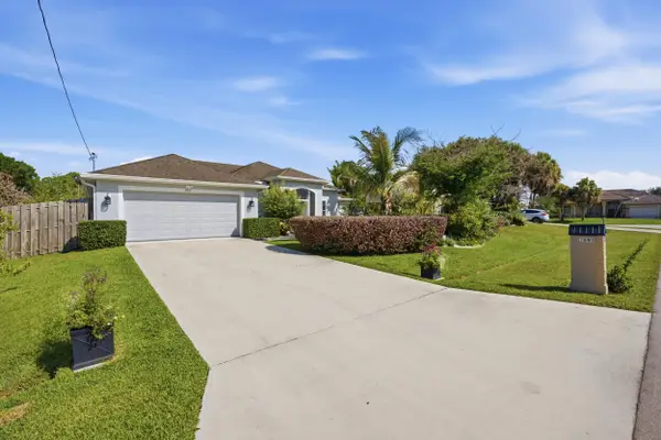 2081 SW Tropical Terrace, Port St Lucie, FL 34953