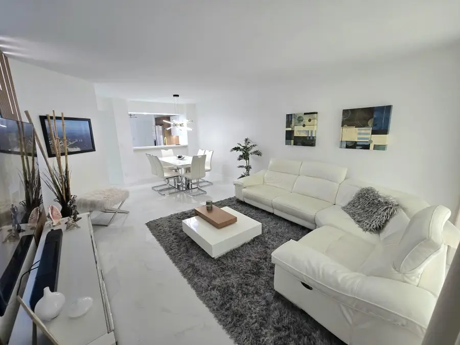 5577 Courtyard Drive, Margate, FL 33063 - #3