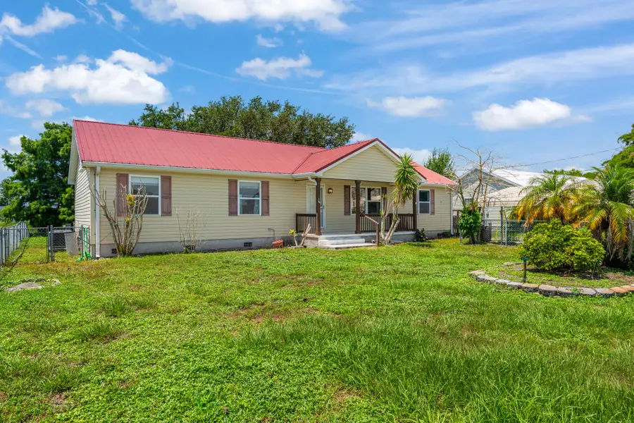 2546 SE 27th Street, Okeechobee, FL 34974 - #2