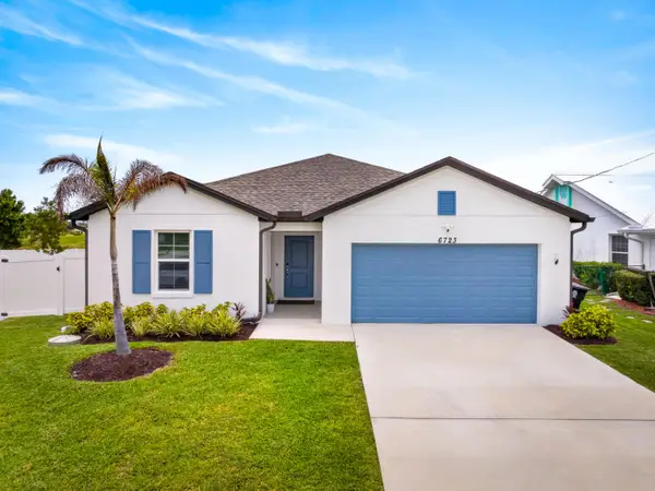 6723 NW Dorothy Street, Port St Lucie, FL 34983
