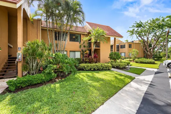 11262 Green Lake Drive #204, Boynton Beach, FL 33437