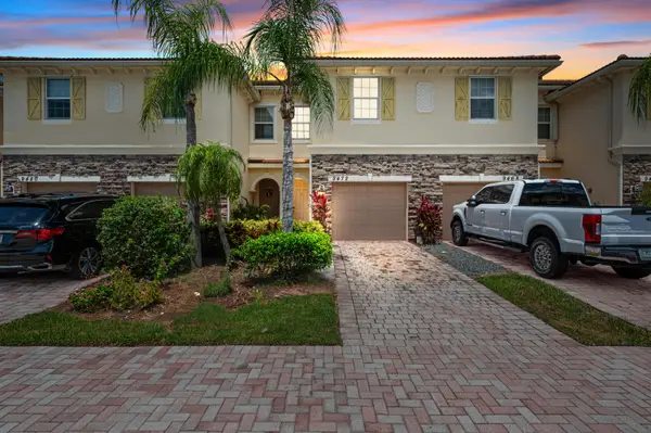 9472 SW Merlin Court, Stuart, FL 34997
