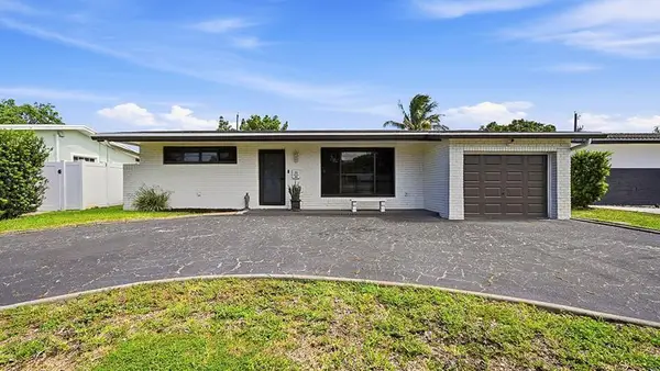 8370 NW 26th Place, Sunrise, FL 33322