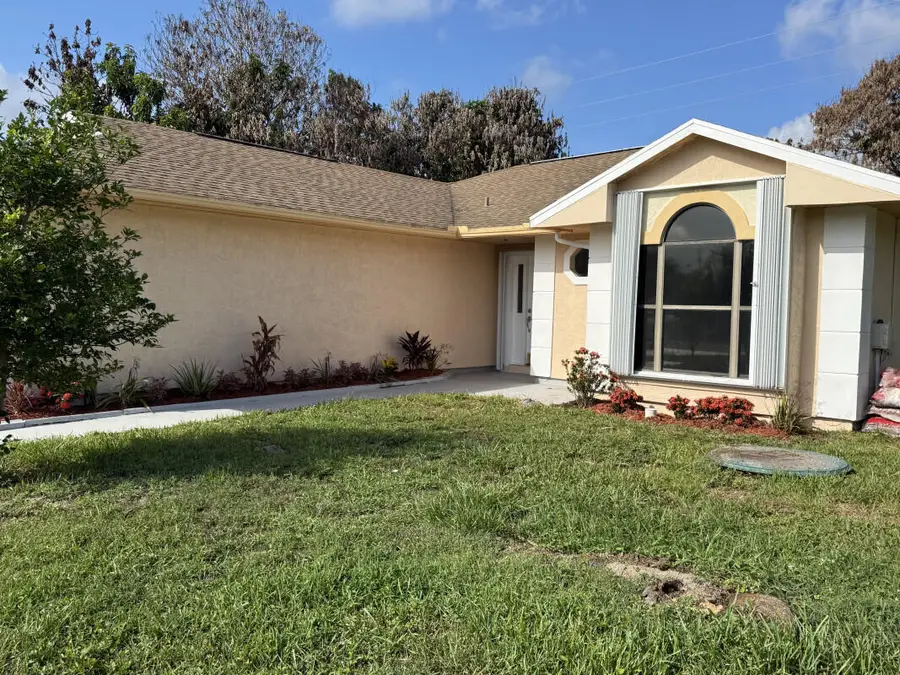 3053 SE Wake Road, Port Saint Lucie, FL 34984 - #2