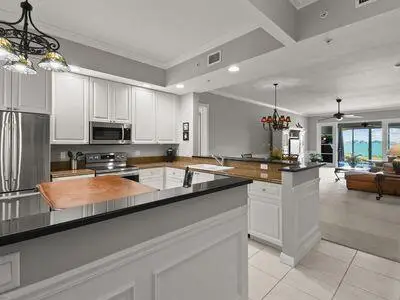 4 Harbour Isle Drive E #106, Fort Pierce, FL 34949 - #3
