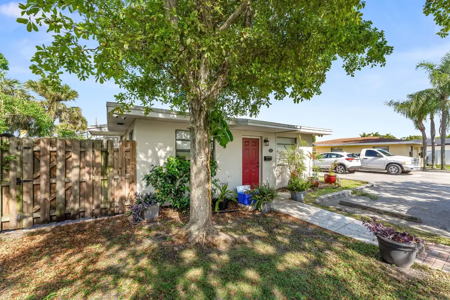 1717 NE 3rd Avenue, Delray Beach, FL 33444 - #2