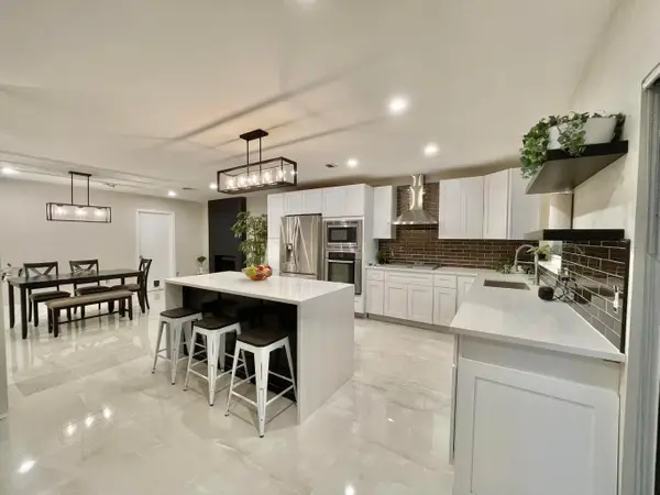 1799 Shower Tree Way, Wellington, FL 33414