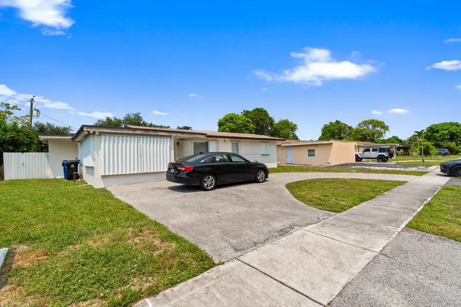 270 Iowa Avenue, Fort Lauderdale, FL 33312 - #3