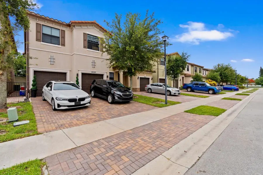 4620 NW 58th Street, Tamarac, FL 33319 - #2