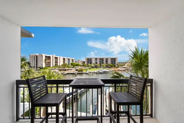 2687 N Ocean Boulevard #303, Boca Raton, FL 33431