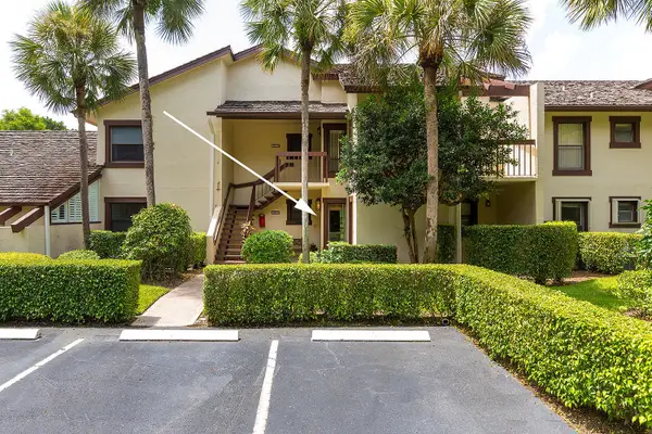 11397 Pond View Drive #E102, Wellington, FL 33414