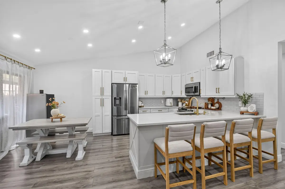 414 Springdale Circle, Palm Springs, FL 33461 - #1