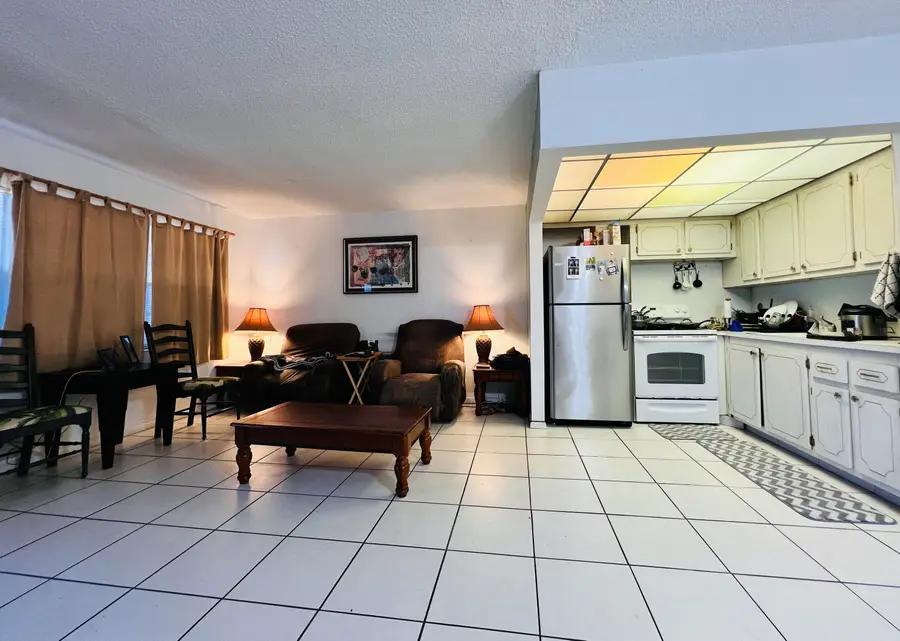 411 Southampton A, West Palm Beach, FL 33417 - #2