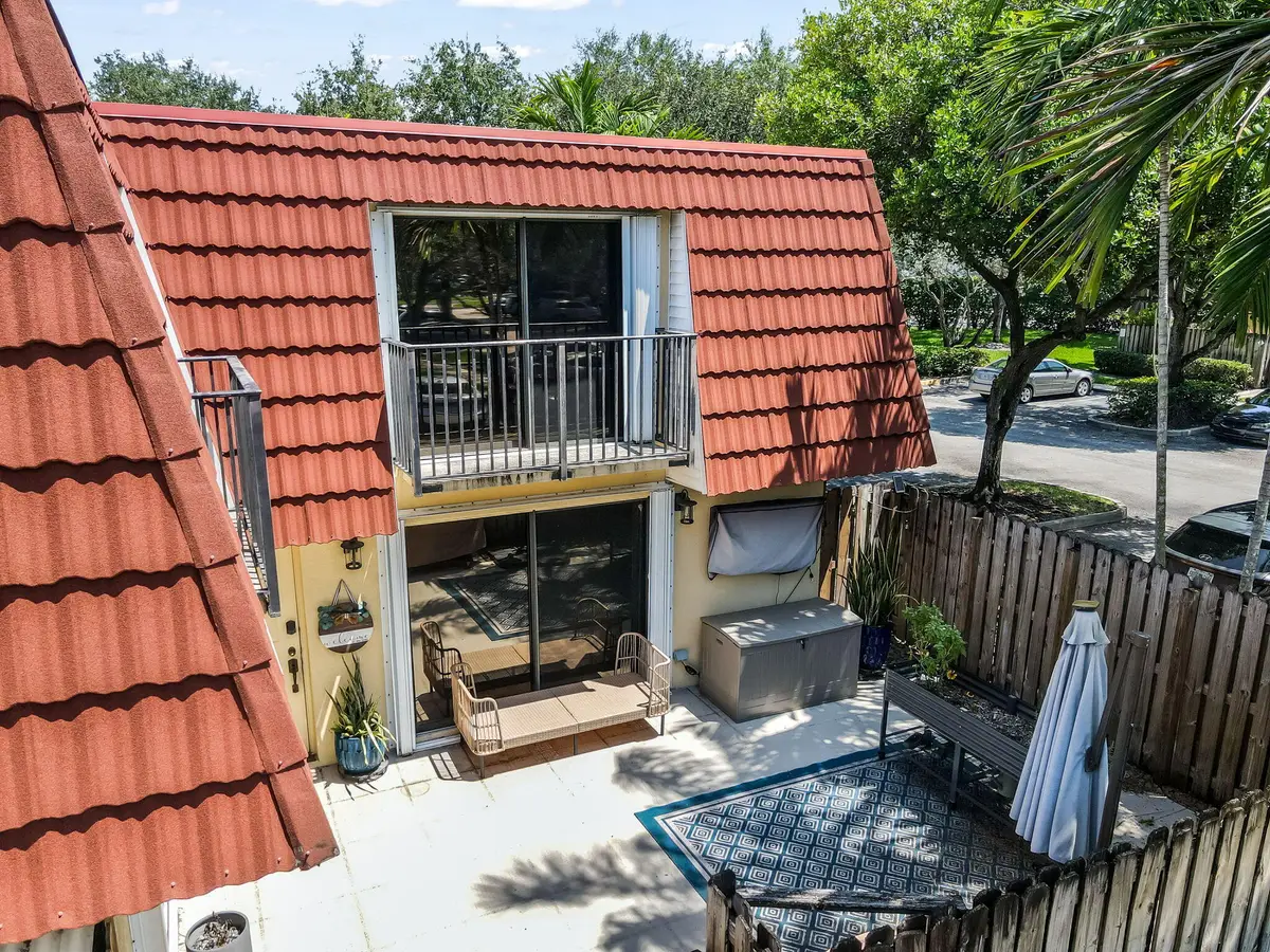 725 NW 99th Circle, Plantation, FL 33324 - #1