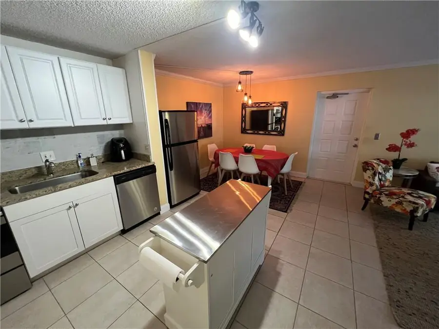 1009 Green Pine Boulevard #G1, West Palm Beach, FL 33409 - #3