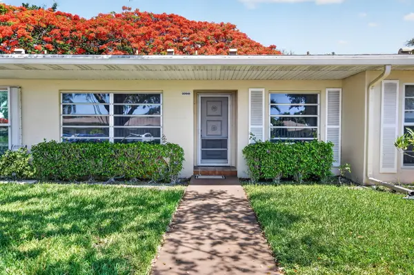 20846 Vinesta Circle, Boca Raton, FL 33433