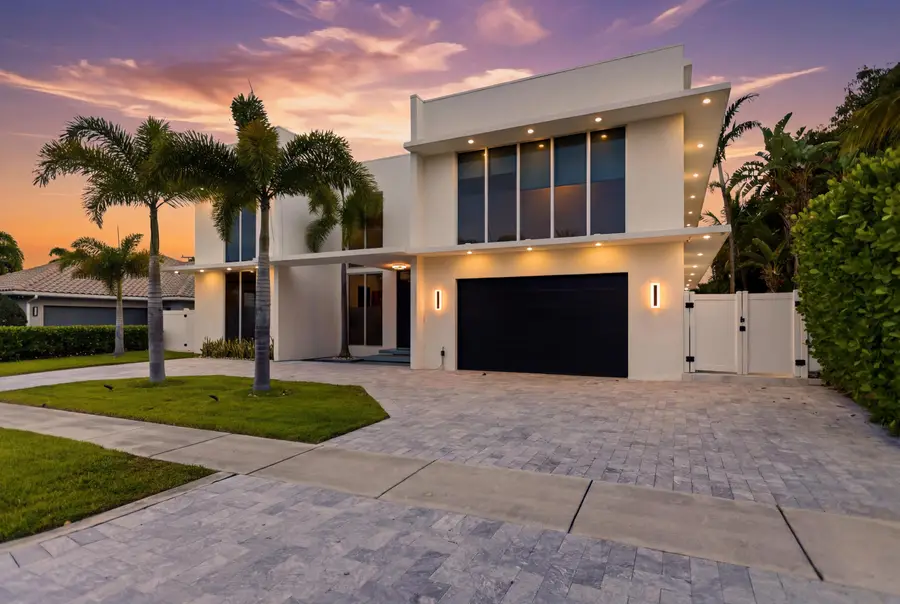 284 NE 7th Street, Boca Raton, FL 33432 - #2