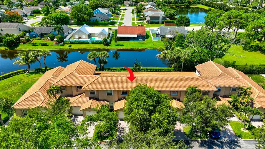 6374 Park Lake Circle, Boynton Beach, FL 33437 - #2