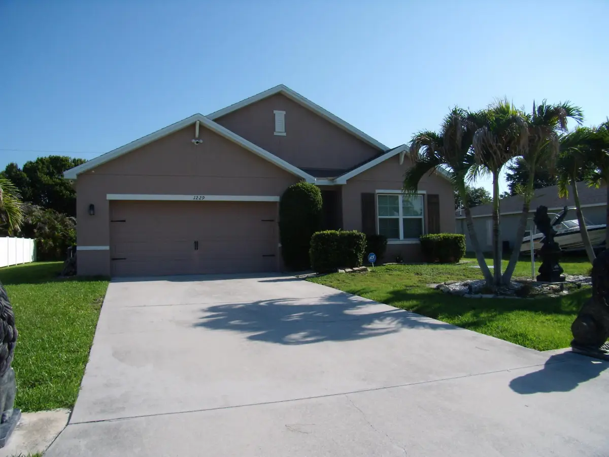 1229 SW Albenga Avenue, Port Saint Lucie, FL 34953 - #1