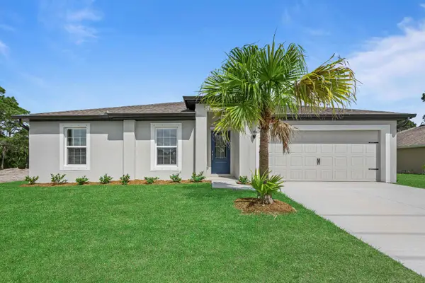 1013 SW Fisherman Avenue, Port St Lucie, FL 34953
