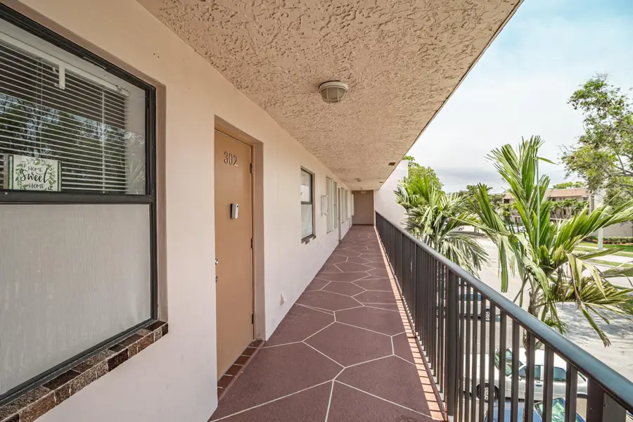 10331 Sunrise Lakes Boulevard #302, Sunrise, FL 33322 - #2