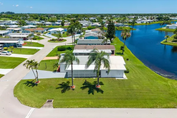 8498 Labelia Court, Port St Lucie, FL 34952