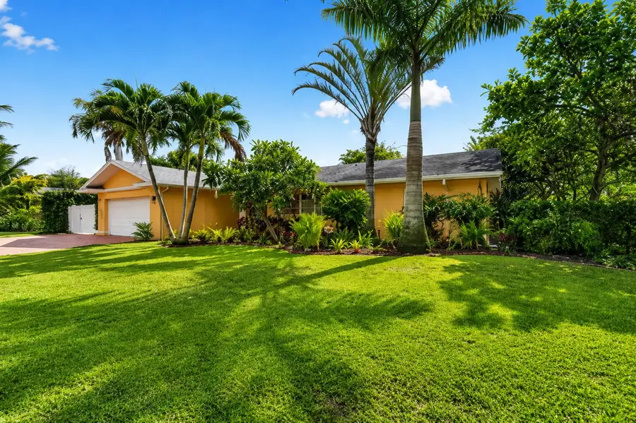842 Fathom Road W, North Palm Beach, FL 33408 - #2