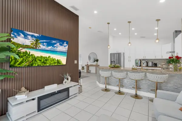 17901 SW 144th Avenue, Miami, FL 33177