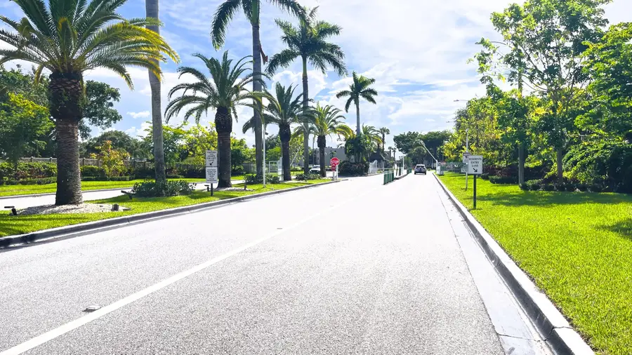15640 Bottlebrush Circle, Delray Beach, FL 33484 - #2