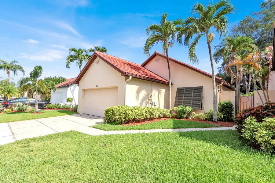 13 Ironwood Way N, Palm Beach Gardens, FL 33418 - #2