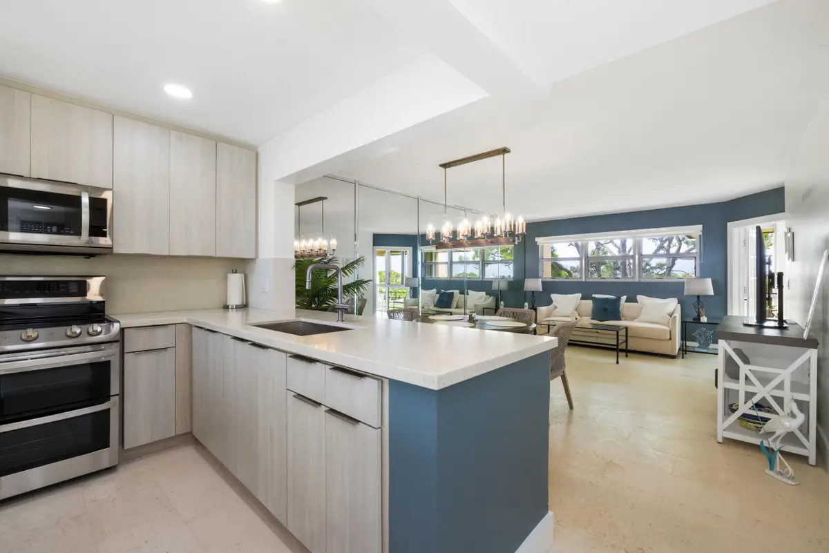 3654 Via Poinciana #603, Lake Worth, FL 33467 - #1