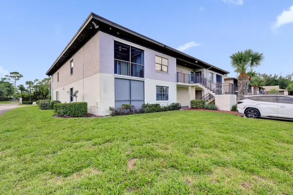 4225 S 57th Avenue #E, Greenacres, FL 33463