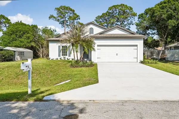 6010 Hickory Drive, Fort Pierce, FL 34982