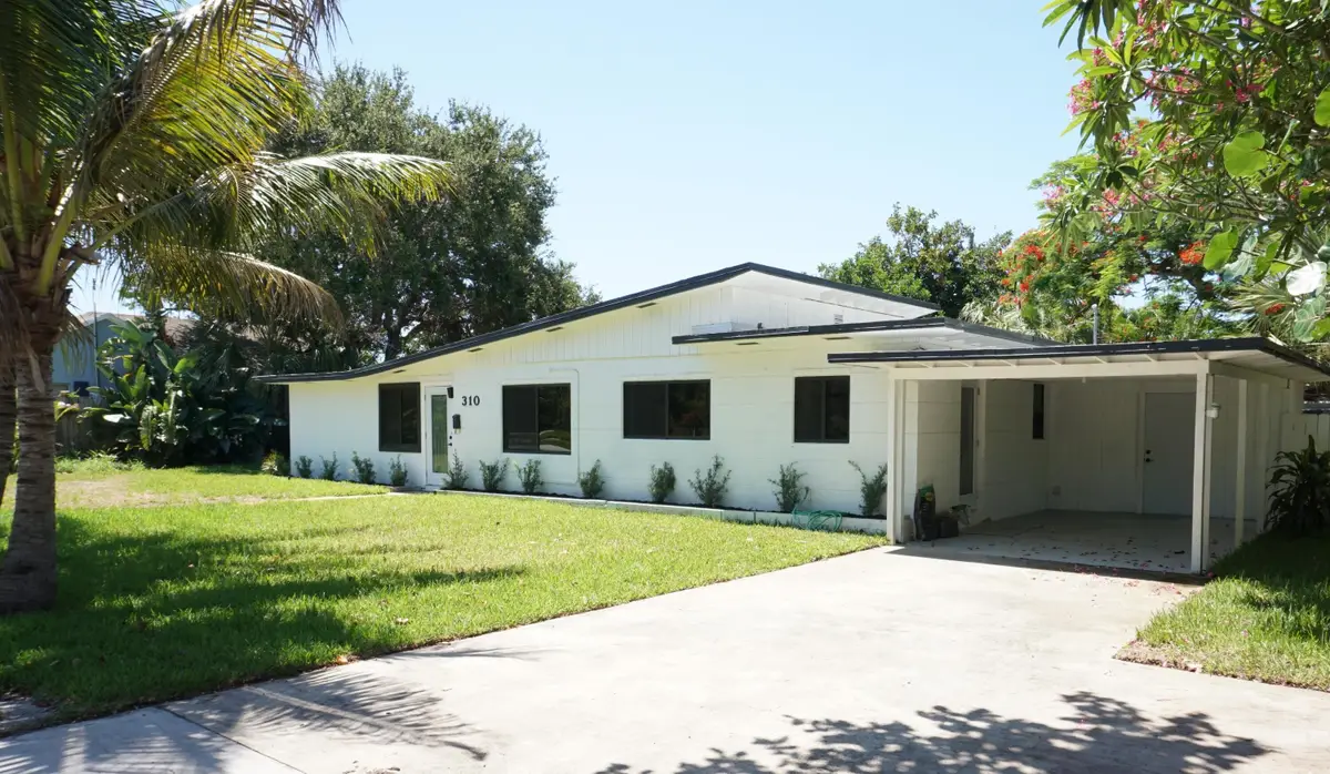 310 SW 1st Avenue, Boynton Beach, FL 33435 - #1