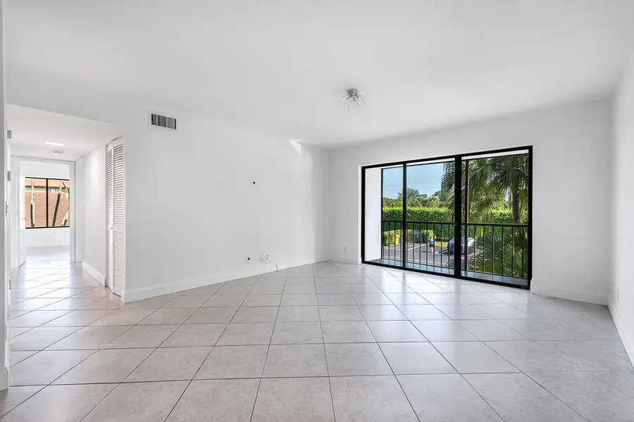 617 Sea Pine Way #D2, Greenacres, FL 33415 - #2